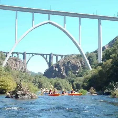 Casa De Piedra, A Lameira Prázdninový dům