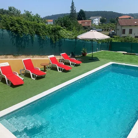 Casa De Piedra, A Lameira Prázdninový dům