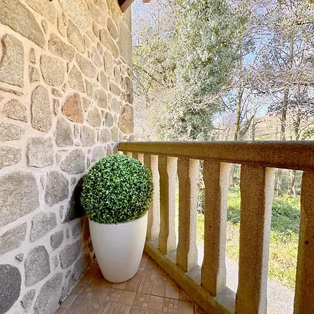 Casa De Piedra, A Lameira Semesterbostad A Coruña