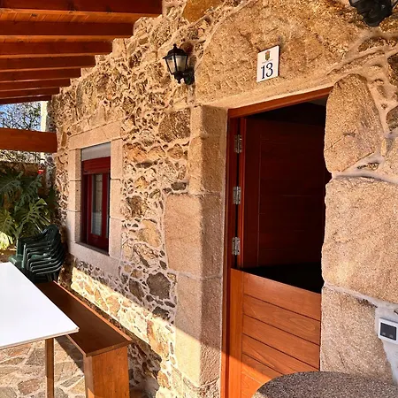 Casa De Piedra, A Lameira Hébergement de vacances
