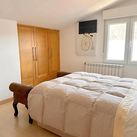 Casa De Piedra, A Lameira *