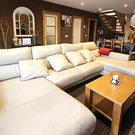 Casa De Piedra, A Lameira